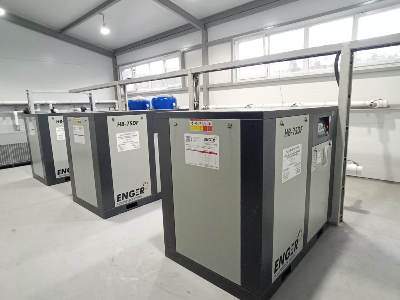 Три компрессора мощностью по 75 кВт Три компрессора мощностью по 75 кВт